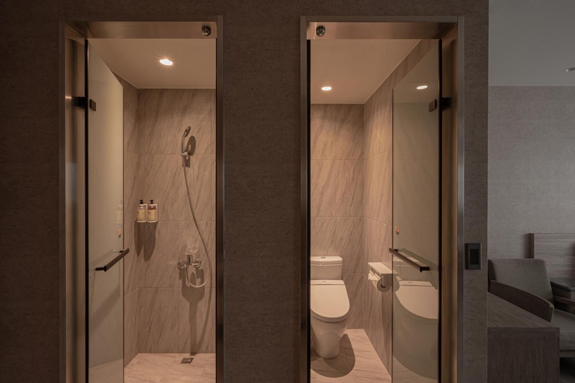 In Joy Hotel Taichung Exterior foto