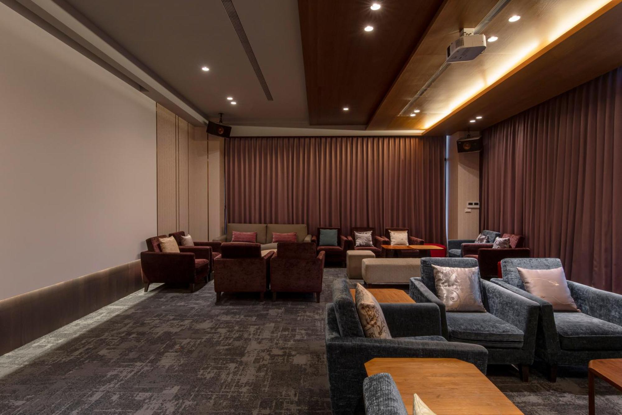 In Joy Hotel Taichung Exterior foto